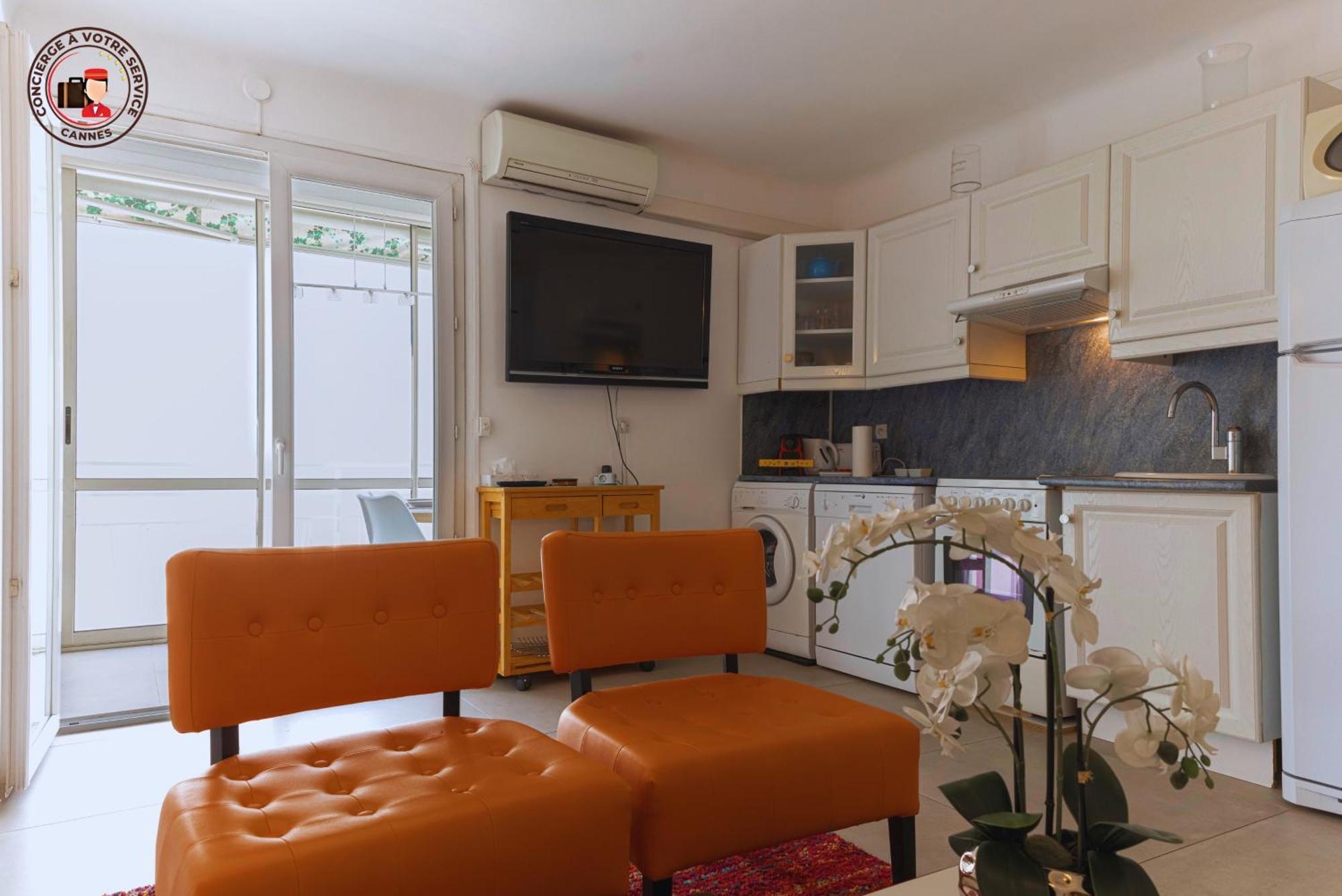 Apartment Lido Sea View, Congres & Plage, Clim, Terrasse Vue *